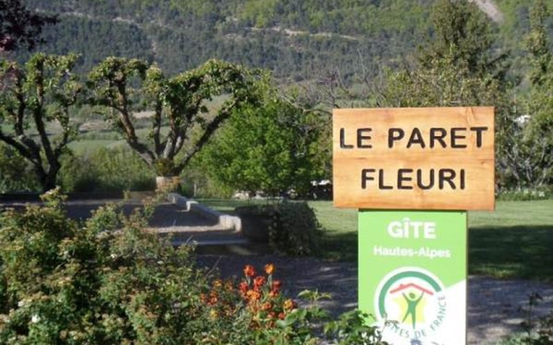 Location Gîtes de France N°1203 (Le Paret Fleuri) à BARCILLONNETTE