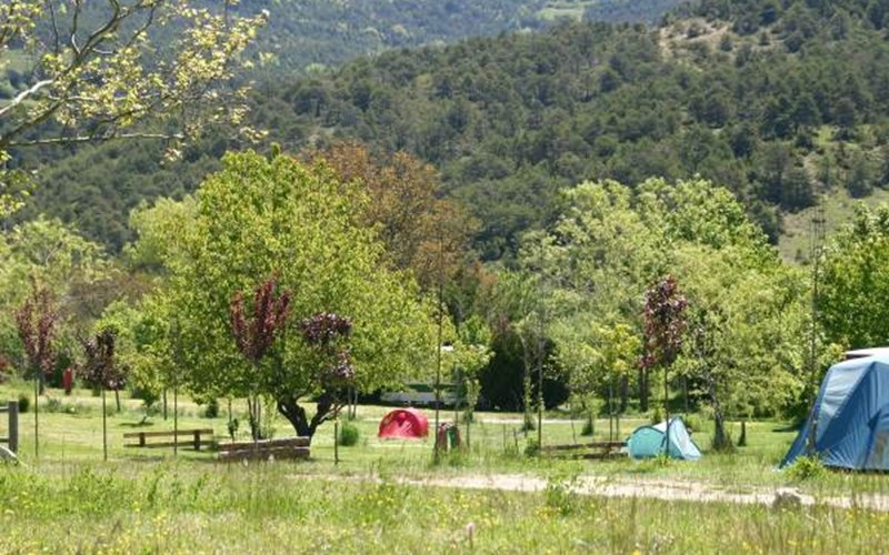 Location Camping Les Catoyes à ST COLOMBE